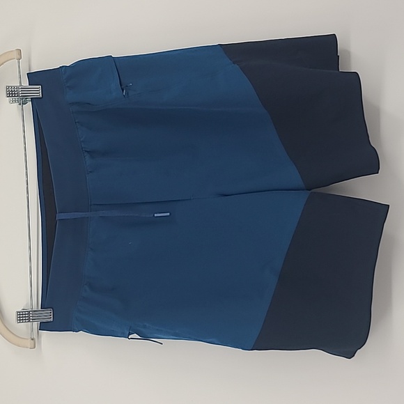 Lululemon namaste at the beach mens shorts medium blue - Picture 3 of 12